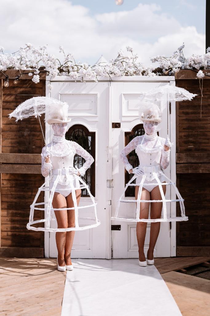 Bloesem bomen en lampen kappen, Hobby en Vrije tijd, Feestartikelen, Zo goed als nieuw, Versiering, Geboorte of Huwelijk, Ophalen of Verzenden