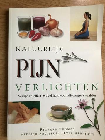 Boek  Natuurlijk pijn verlichten - Richard Thomas beschikbaar voor biedingen