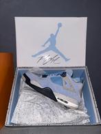 Niks Jordan 4 Retro University Blue, Ophalen, Zo goed als nieuw, Blauw