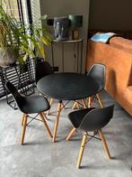 Kindertafel met 4 Stoeltjes, Kinderen en Baby's, Kinderkamer | Tafels en Stoelen, Ophalen, Gebruikt
