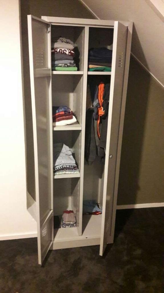Locker kledingkast hang /leg, Huis en Inrichting, Kasten | Kledingkasten, Gebruikt, Met deur(en), Met plank(en), Met hangruimte