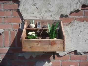 Houten decoratie - ophang kist - vintage - brocante wand bak beschikbaar voor biedingen