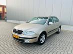 Skoda Octavia 1.6  | Airco | Cruise | NAP, Auto's, Voorwielaandrijving, Stof, Zwart, 4 cilinders