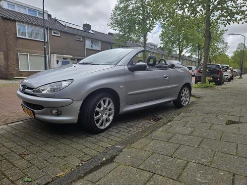 Peugeot 206 2.0 16V CC 2001 Grijs, Auto's, Peugeot, Particulier, Airbags, Airconditioning, Centrale vergrendeling, Climate control