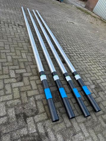 Lichtmasten met armaturen beschikbaar voor biedingen