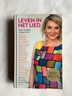 MYLOU FRENKEN - LEVEN IN HET LIED  (incl. CD) (1e druk), Ophalen of Verzenden, Zo goed als nieuw