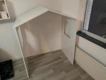 Huisje voor kinderkamer eenpersoonsbed of bureau  beschikbaar voor biedingen