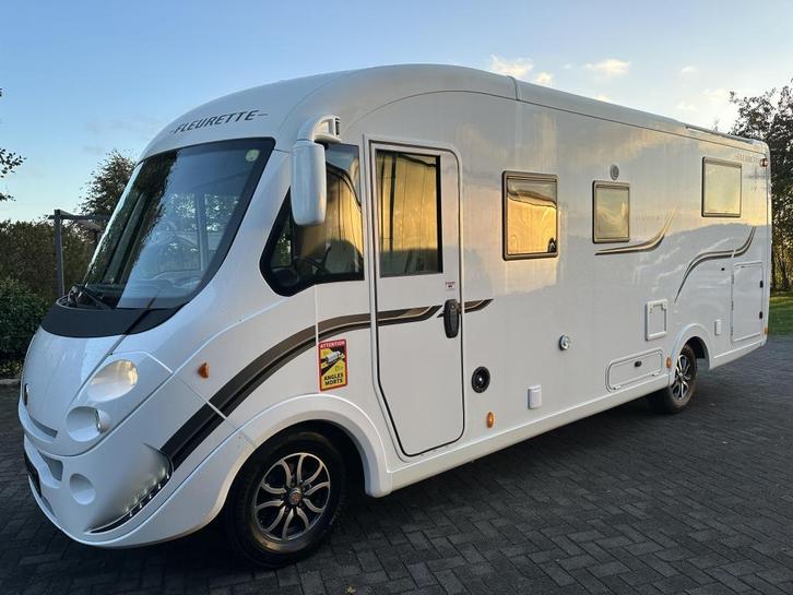 Fleurette Discover 75 LMF Queensbed en hefbed 180PK Euro6, Caravans en Kamperen, Campers, Bedrijf, tot en met 4, Integraal, Overige merken