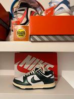 Nike W dunk low vintage green nieuw 36, Kleding | Dames, Nike, Nieuw, Ophalen of Verzenden, Sneakers of Gympen