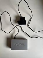 Data switch ZyXEL, Computers en Software, Netwerk switches, Ophalen of Verzenden, Zo goed als nieuw