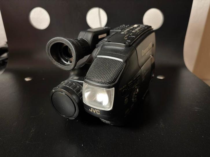 JVC Compact VHS Camcorder + Tas & Accessoires, Audio, Tv en Foto, Videocamera's Analoog, Camera, VHS-C of SVHS-C, Ophalen of Verzenden