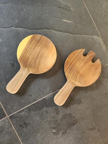 Set houten opscheplepels beschikbaar voor biedingen