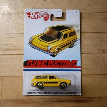 Hot wheels 1/64 Flying Custom Volkswagen Squareback beschikbaar voor biedingen
