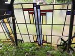 Glas en lood 61.5 x 63.5 x 4  rood paars geel/ doorzichtig, Ophalen