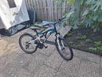24 inch mountainbike met geveerde voorvork en frame en 21 ve, Fietsen en Brommers, Fietsen | Jongens, Ophalen of Verzenden, Zo goed als nieuw