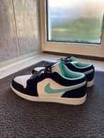 Nike Jordan 1 Low - Tiffany, Ophalen of Verzenden, Zo goed als nieuw