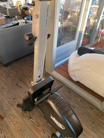 Gratus ophalen magnetische roeitrainer.