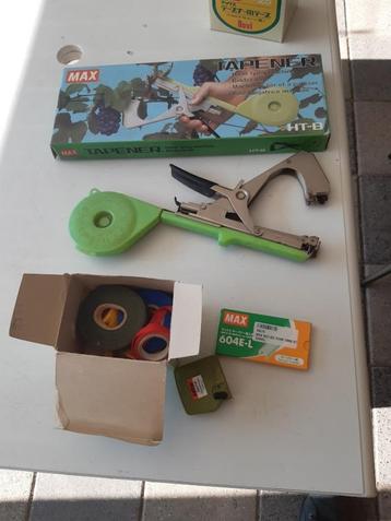 Max tapener . ( planten aan binder ) beschikbaar voor biedingen