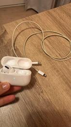 Apple Airpod 1 - Linker Oortje + Oplaadcase + Kabel, Ophalen of Verzenden, Gebruikt, Draadloos
