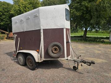 Paarden trailer  beschikbaar voor biedingen