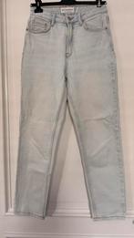 Stradivarius tapered 400 mom jeans lichtblauw, Ophalen of Verzenden, Zo goed als nieuw, Blauw, W30 - W32 (confectie 38/40)