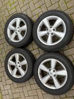 Set winterbanden Nissan Qashqai 215/60R17, Auto-onderdelen, Banden en Velgen, Ophalen, Banden en Velgen, 17 inch, Winterbanden