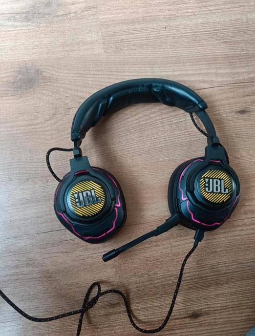 JBL Quantum One, Computers en Software, Headsets, Zo goed als nieuw, Over-ear, Bedraad, Gaming headset, Inklapbare microfoon, Mute-functie