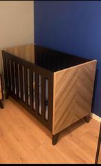 Babybed + commode, Ophalen, Gebruikt, Jongetje of Meisje