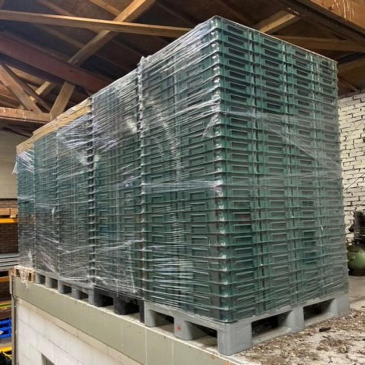 Gebruikte Kunststof Stapelbakken Magazijnbakken Kratten, Doe-het-zelf en Verbouw, Kratten en Dozen, Zo goed als nieuw, Krat, 50 tot 75 cm