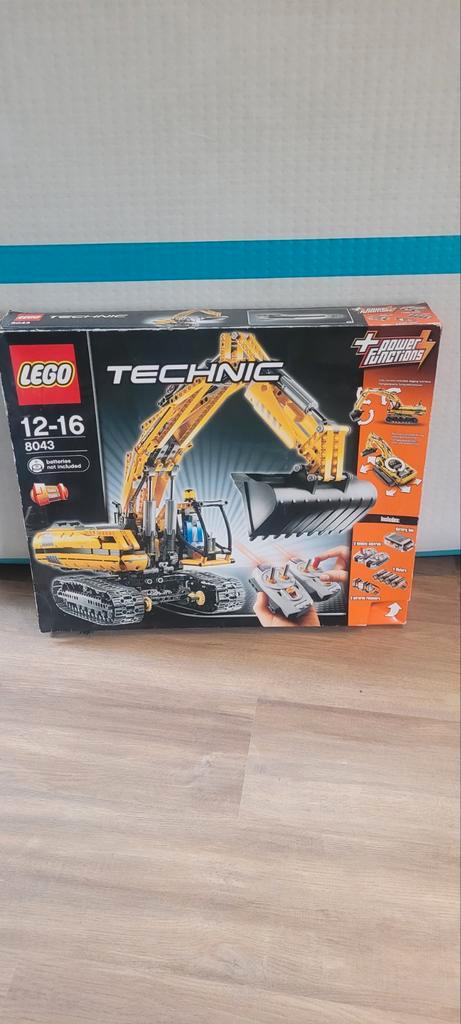 Lego Technic 8043 Motorized Excavator, Kinderen en Baby's, Speelgoed | Duplo en Lego, Zo goed als nieuw, Lego, Complete set, Ophalen of Verzenden