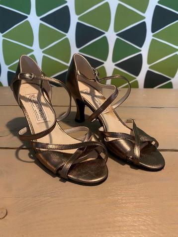 Salsaschoenen van Werner Kern beschikbaar voor biedingen