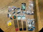Te koop partij darts dartpijlen flights shafts, Ophalen of Verzenden, Gebruikt, Pijlen
