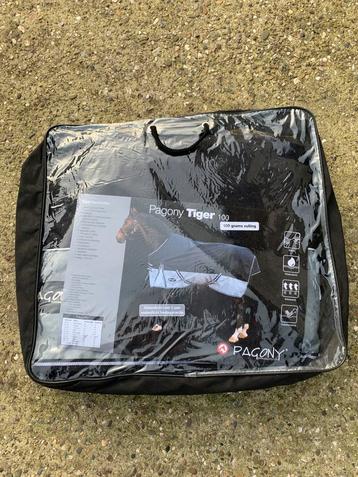 Nieuwe Winterdeken 100 gram maat 125/175 beschikbaar voor biedingen