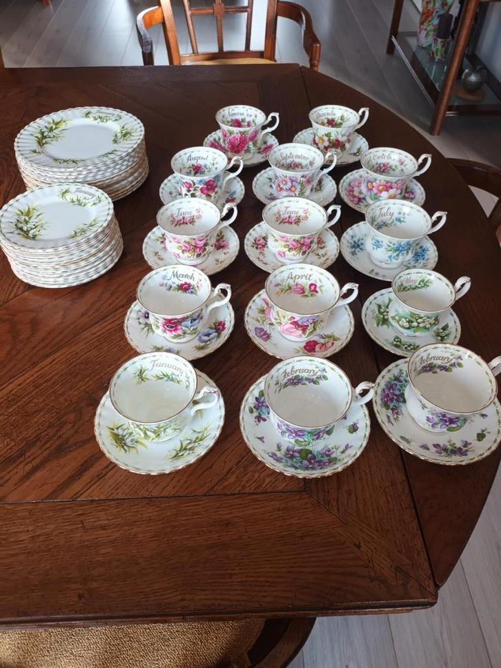 Zeer bijzondere collectie Royal Albert servies, Verzamelen, Porselein, Kristal en Bestek, Zo goed als nieuw, Kop en/of schotel