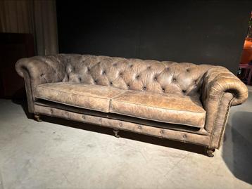 Chesterfield 3 zits Bank industrieel stoer beschikbaar voor biedingen