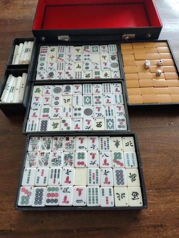 Vintage Mahjong Spel in Koffertje beschikbaar voor biedingen