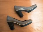 Elegante taupe leren pumps CAMPER 39-40 snazzeys, Kleding | Dames, Pumps, Bruin, Camper, Ophalen of Verzenden