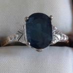 Unieke 18karaat wit-en geelgouden ring met solitaire saffier, 18 tot 19, Gebruikt, Ophalen of Verzenden, Dame