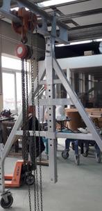 mobiele portaalkraan, Doe-het-zelf en Verbouw, Lieren en Takels, Ophalen, Gebruikt, Handmatig