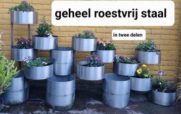 Bloembakken 2 delen RVS beschikbaar voor biedingen