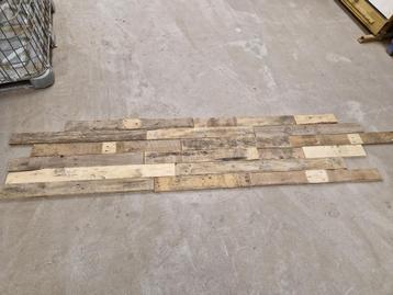 decoratie hout beschikbaar voor biedingen
