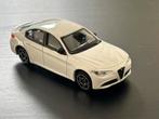 Alfa Romeo Giulia - 1:43, Hobby en Vrije tijd, Modelauto's | 1:43, Ophalen of Verzenden, Zo goed als nieuw, Auto, Overige merken