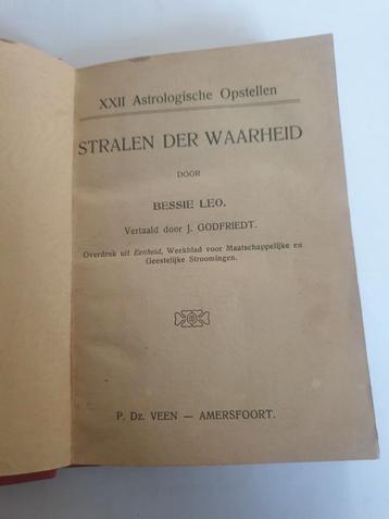 Stralen der waarheid door Bessie Leo. Antiek boekje uit 1917 beschikbaar voor biedingen
