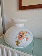 Gebloemde glazen lampenkap., Ophalen of Verzenden, Zo goed als nieuw, Rond, Minder dan 25 cm