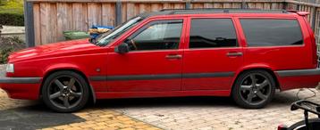 Volvo 850 2.3 T-5 AUT 1996 Rood beschikbaar voor biedingen