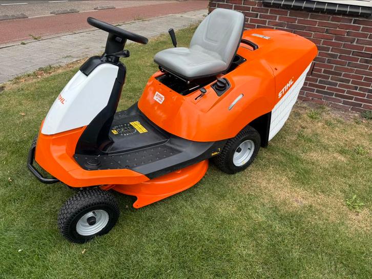 Stihl RT 4082 zitmaaier achtervanger, Tuin en Terras, Zitmaaiers, Gebruikt, Minder dan 90 cm, Elektrische starter, Opvangbak, Ophalen of Verzenden