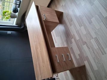 Bureau beschikbaar voor biedingen