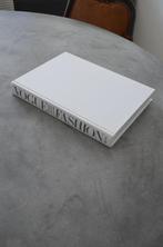 Vogue boek, Ophalen of Verzenden, Gelezen, Mode algemeen