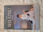 het shiatsu boek, Boeken, Ophalen of Verzenden, Gelezen