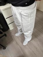 LFDY Grijze Joggingbroek Maat S, Kleding | Heren, Broeken en Pantalons, Ophalen of Verzenden, Zo goed als nieuw, Maat 46 (S) of kleiner